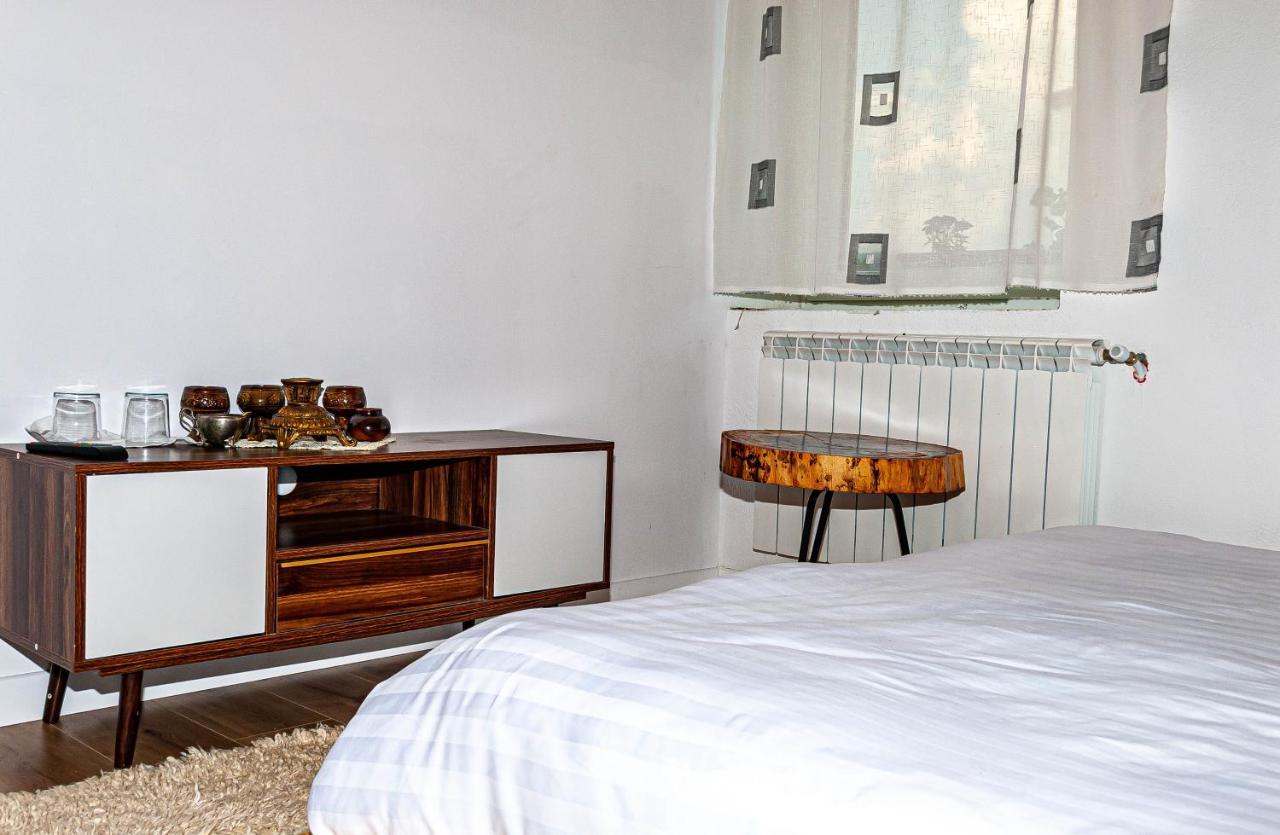 N'Konak Guesthouse Puke Ngoại thất bức ảnh