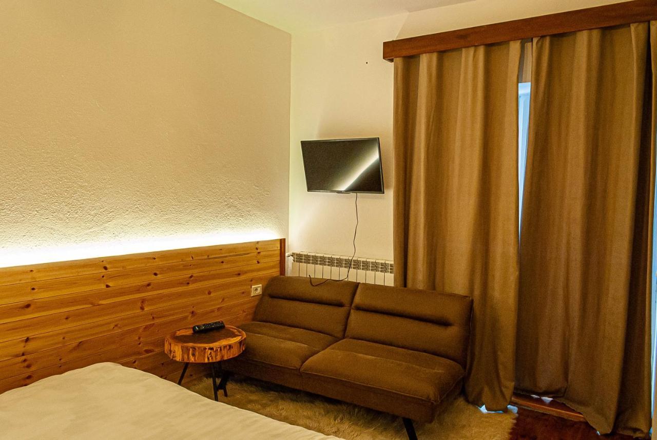 N'Konak Guesthouse Puke Ngoại thất bức ảnh