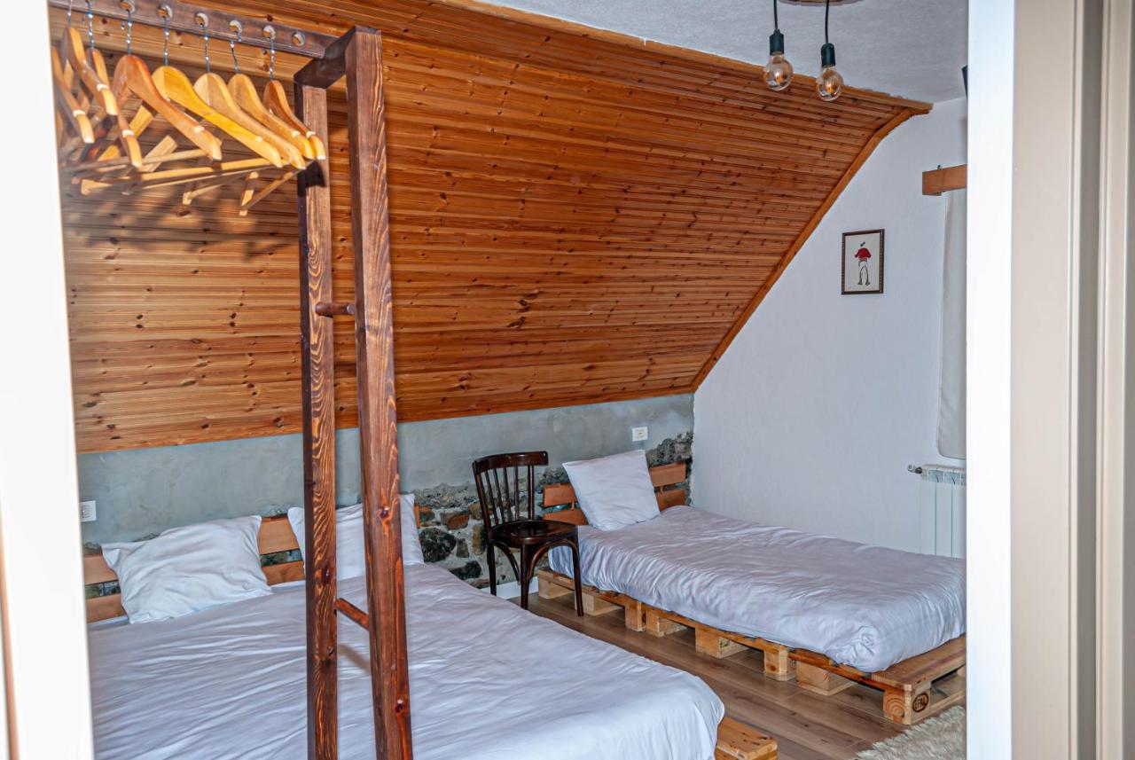 N'Konak Guesthouse Puke Ngoại thất bức ảnh