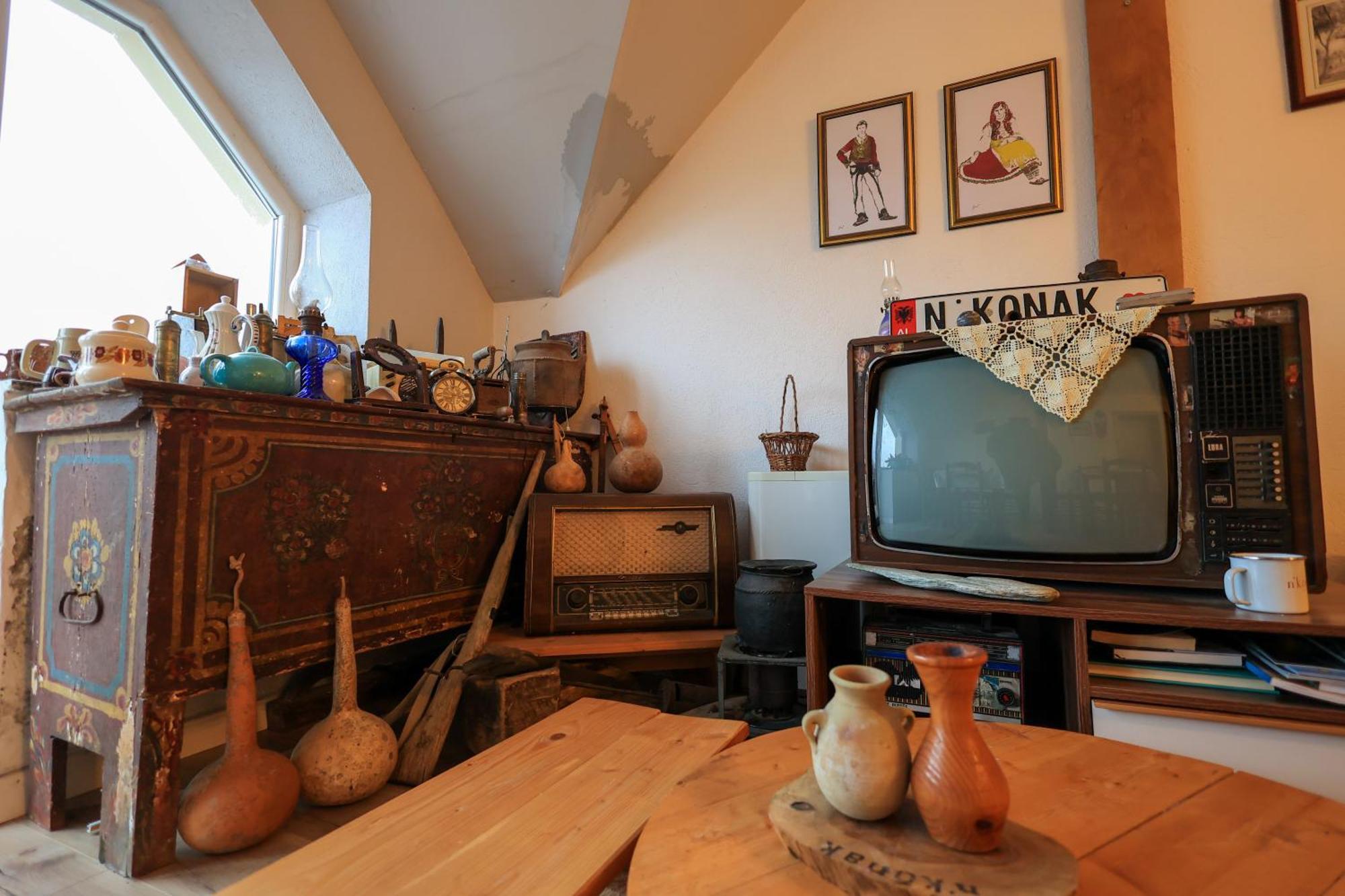 N'Konak Guesthouse Puke Ngoại thất bức ảnh