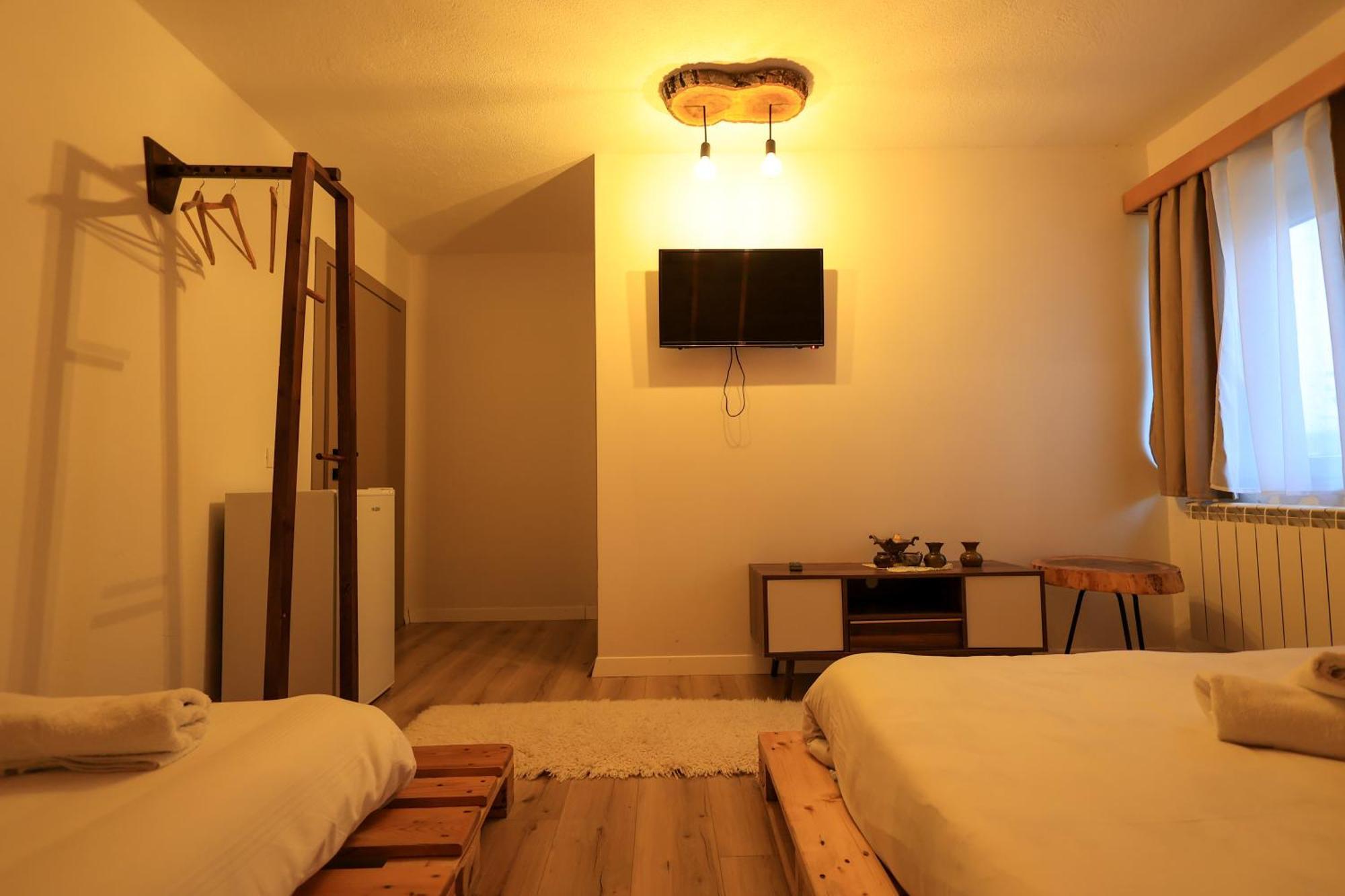 N'Konak Guesthouse Puke Ngoại thất bức ảnh