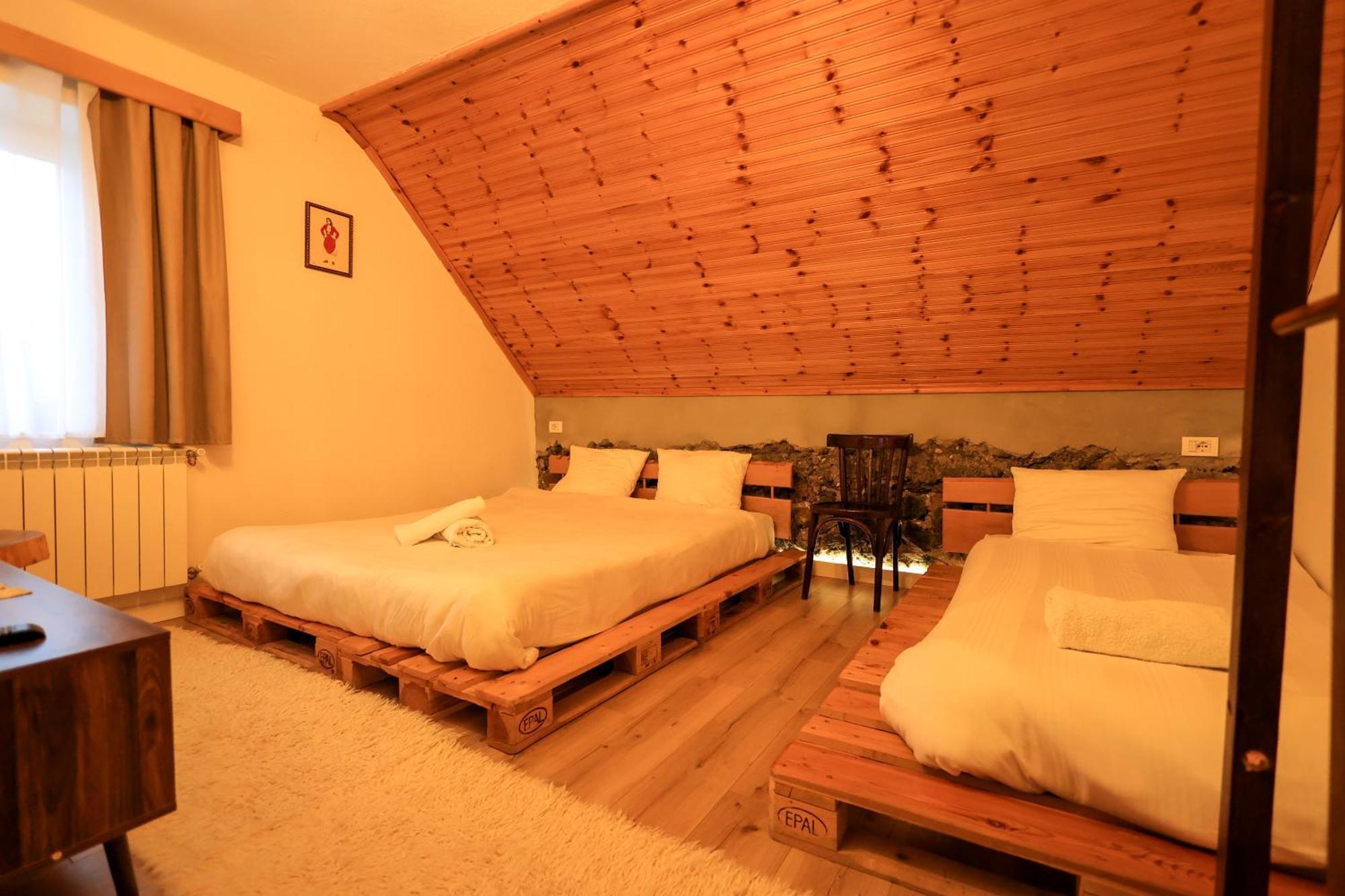 N'Konak Guesthouse Puke Ngoại thất bức ảnh