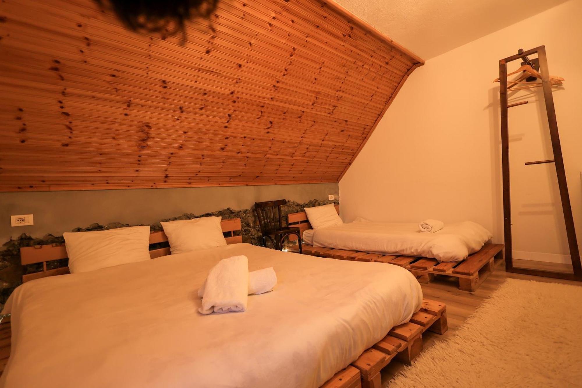 N'Konak Guesthouse Puke Ngoại thất bức ảnh