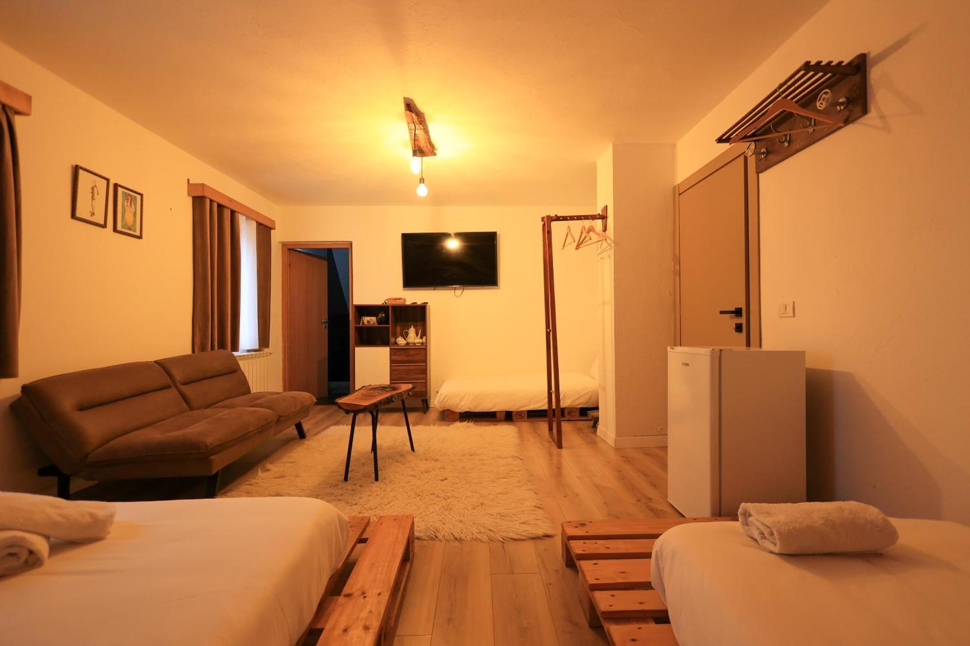 N'Konak Guesthouse Puke Ngoại thất bức ảnh